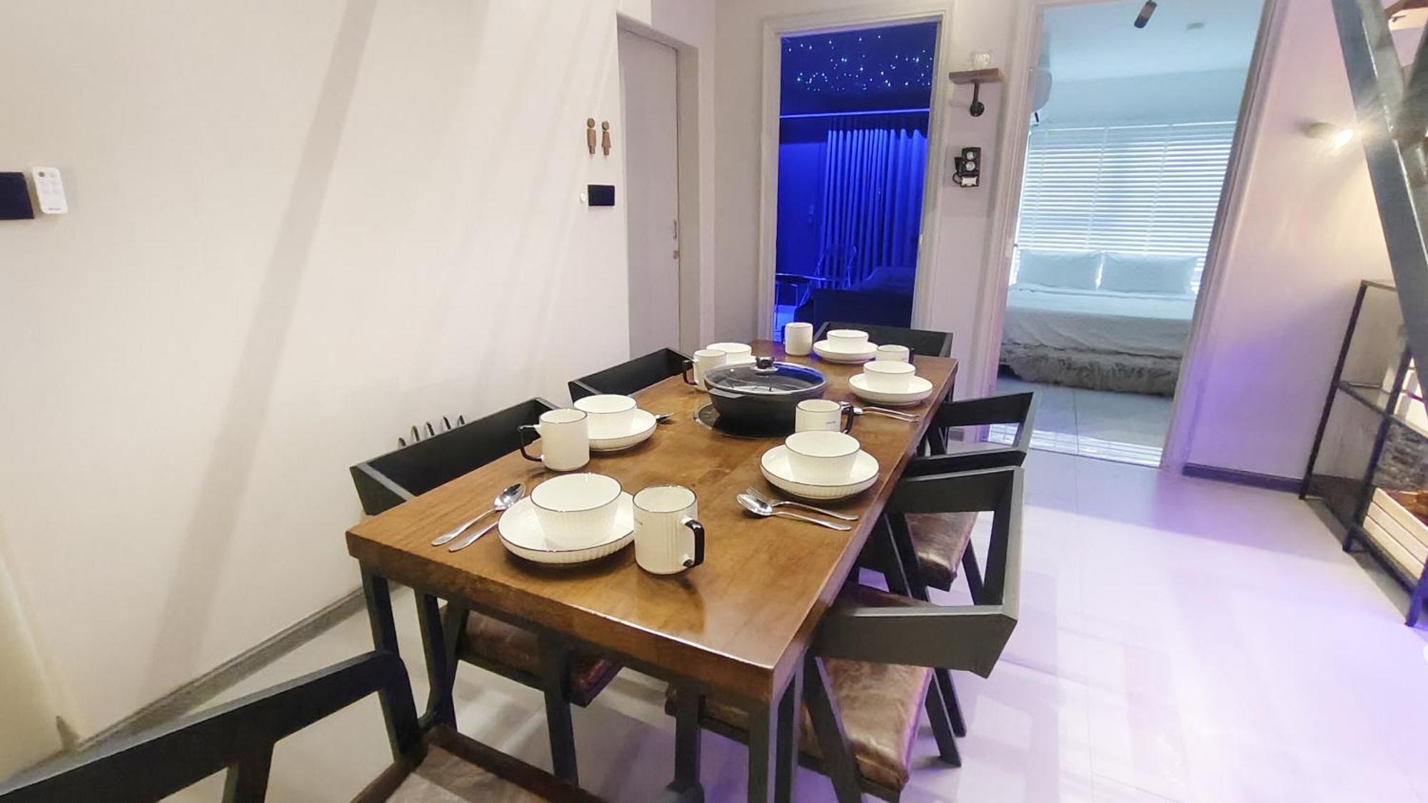 Mini Cinema At Arte Cheras, Kl View, 6pax, Mrt 6min Pangsapuri