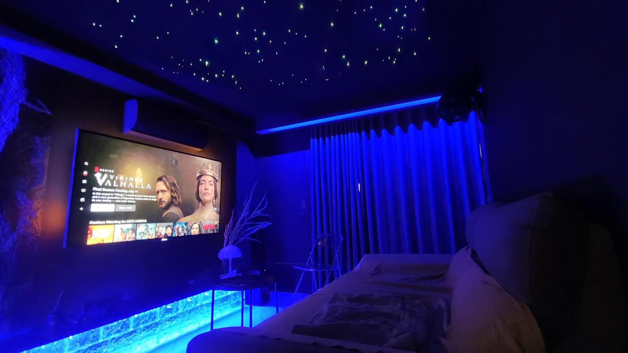 Mini Cinema At Arte Cheras, Kl View, 6pax, Mrt 6min *